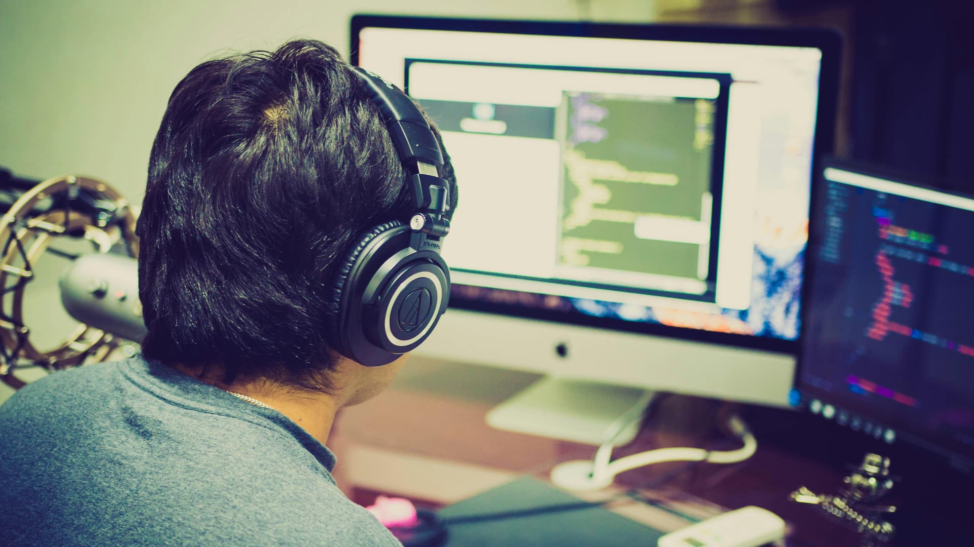 Omnichannel content delivery via Headless CMS